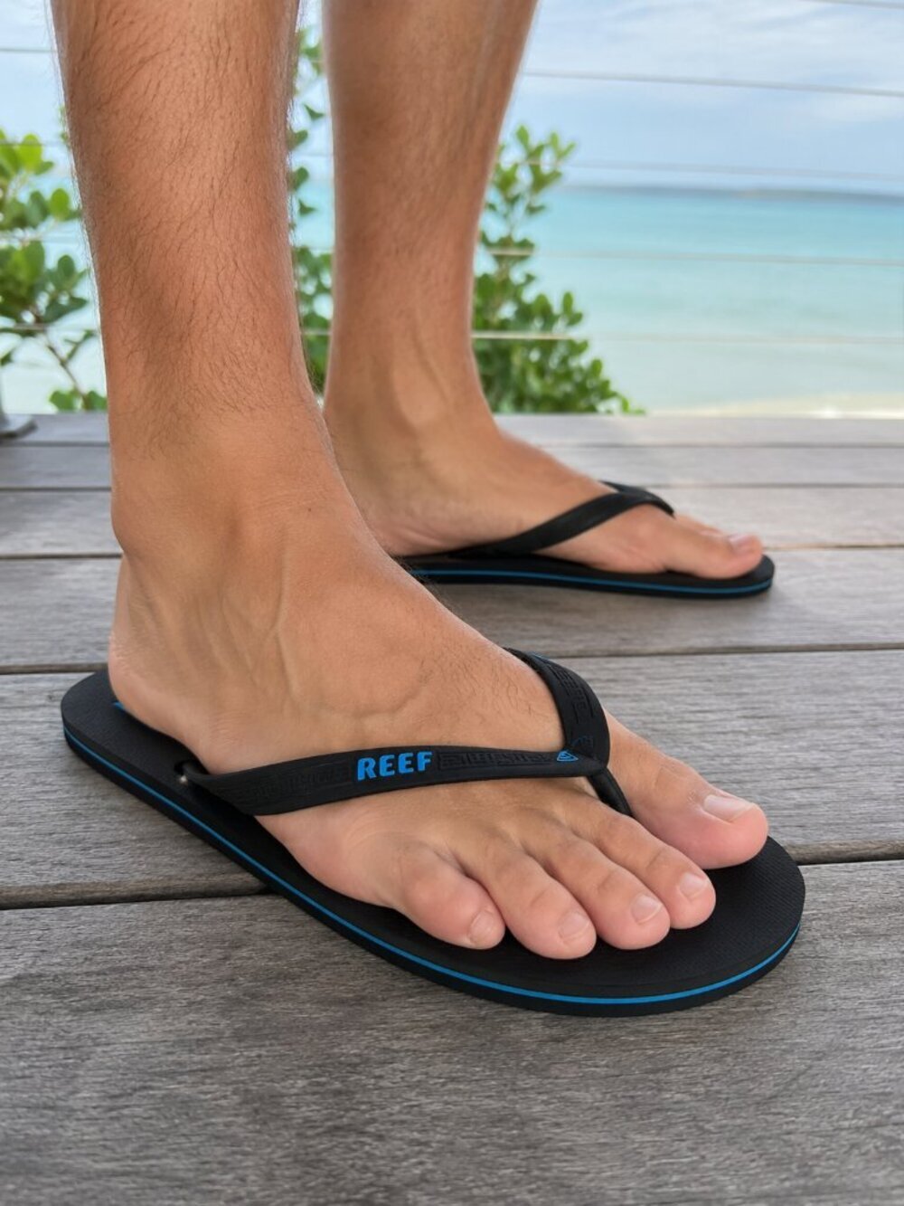 Reef Seaside Flip Flops Men’s Size 9 Black Blue Comfort Sandals